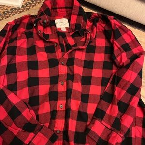 Men’s plaid shirt